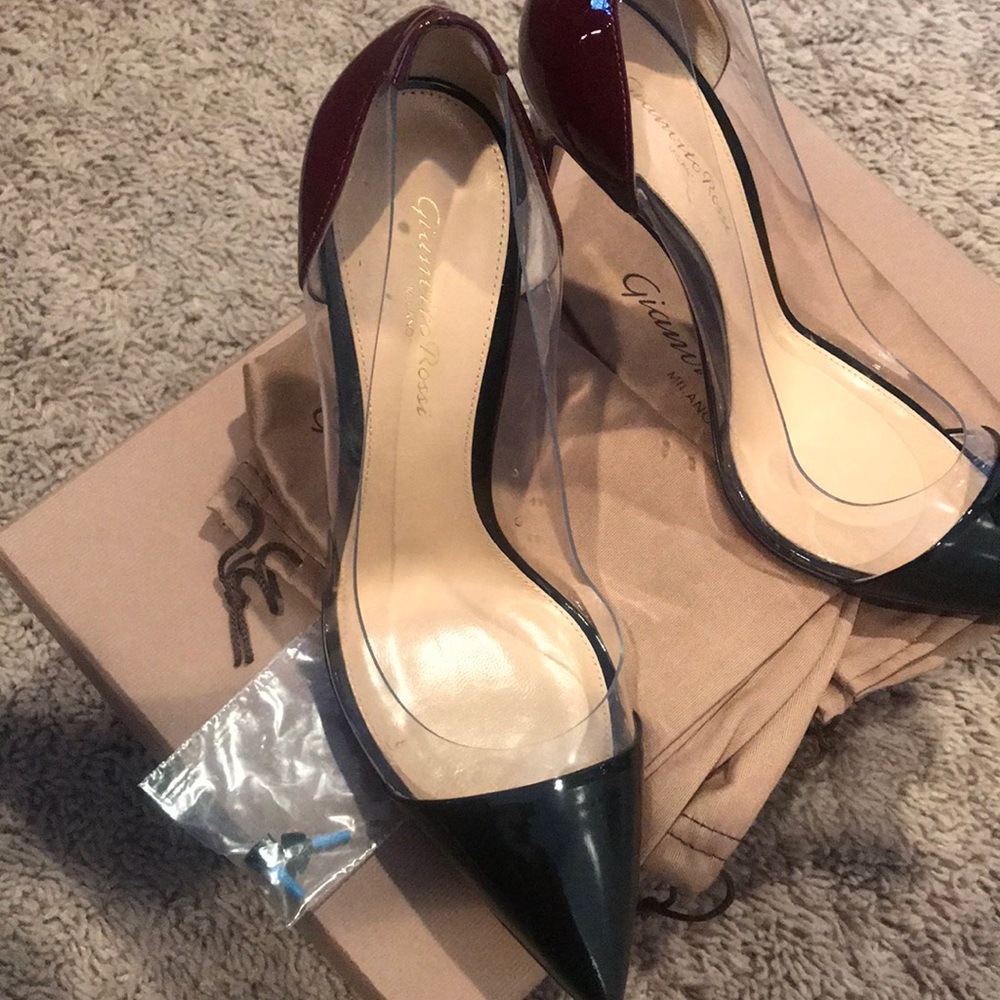 Shoes - Picture 6 of 6